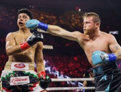 Canelo Tak Dapat Keuntungan dari Pertarungan Lawan Crawford, Eddie Hearn Sodorkan Munguia!