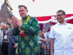 Fakta Kemeja Hijau Elon Musk yang Dipakai saat Peresmian Starlink di Bali