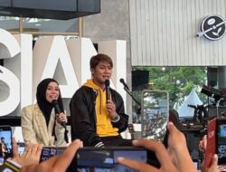 Lesti Kejora dan Rizky Billar Bikin Fans Riuh di Meet and Greet RCTI