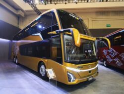 Adiputro sulap sasis Mercedes-Benz Bus O500 RSD 2445 jadi bus tingkat