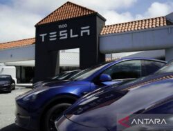 Tesla menarik kembali 1,8 juta kendaraan di Amerika Serikat