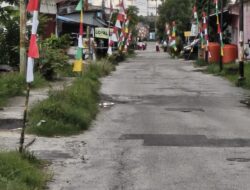 RT 023 Kelurahan Sukajadi Dumai Kota Sophan Kurniawan Mari Kita Kibarkan Bendera Merah Putih di HUT RI ke -80